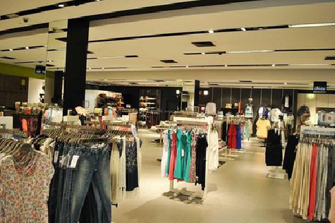 兴山商场里的店面怎么装修？